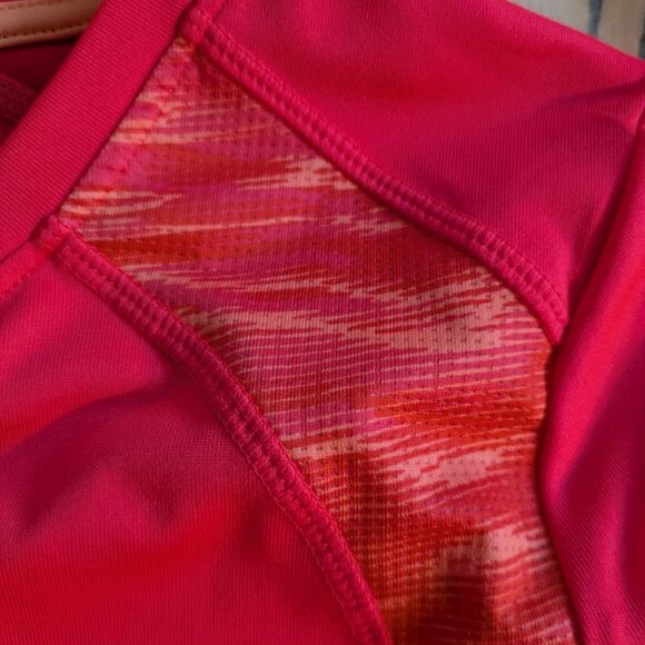 Athletic Works Ladies Sports Top Size Medium - Picture 3 of 4